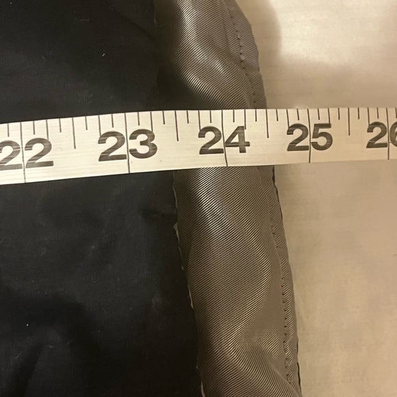 Eddie Bauer Black Goose Down Puffer Vest, size Large - Picture 7 of 8